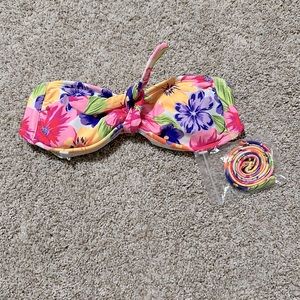 strapless or strap bikini top